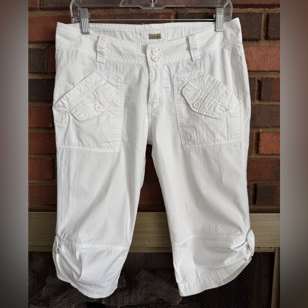 Clash White stretch comfy Capri size M
